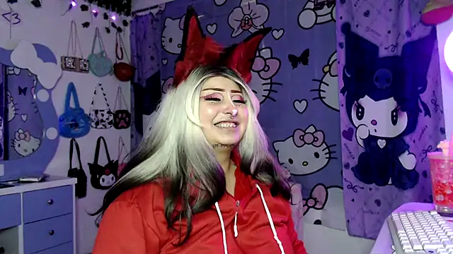 lussyevans24 online show from December 2, 6:26 am