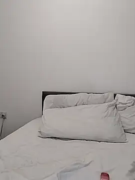 Cinderella Jewels  online show from September 27, 10:33 am