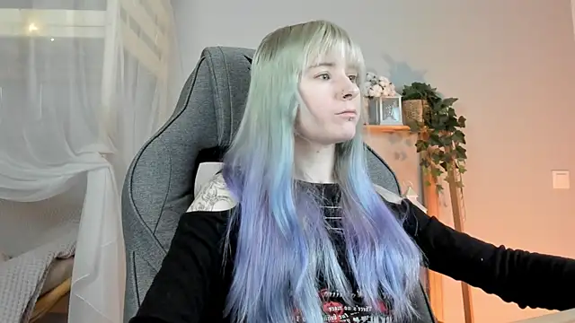 LexiWenford online show from November 14, 3:17 am