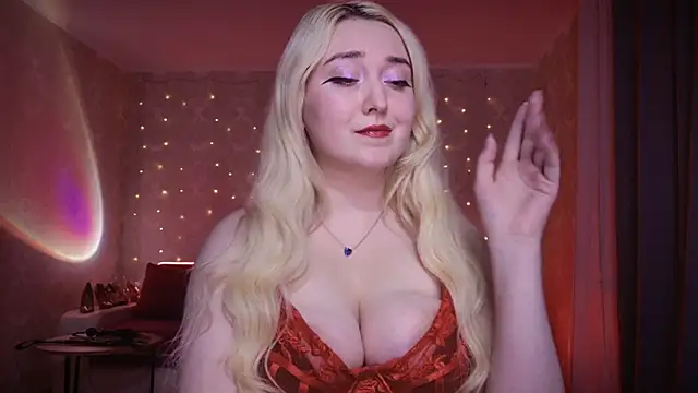 AllisonBlack  online show from September 27, 8:16 pm