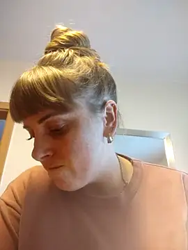 CoddessCrystal online show from February 7, 1:59 pm