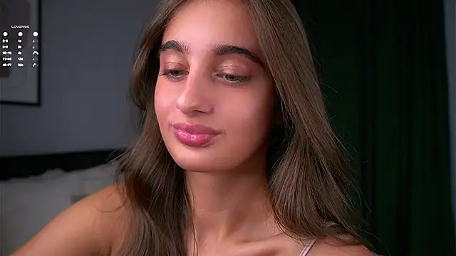 PiquingOgalala online show from November 29, 1:42 am