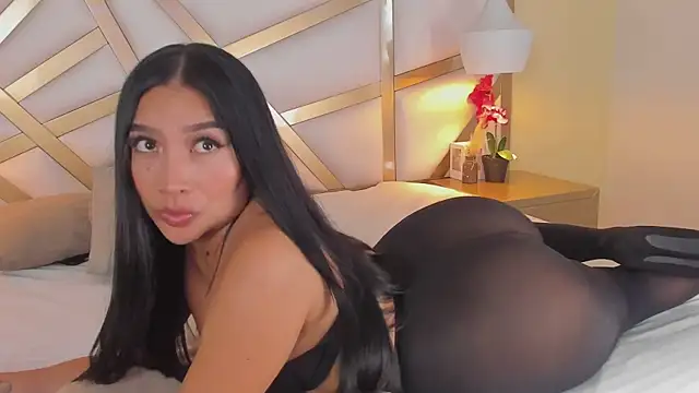 CarolineMaldonado online show from July 17, 1:15 pm