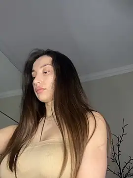 Polli Kiss online show from February 26, 4:50 pm