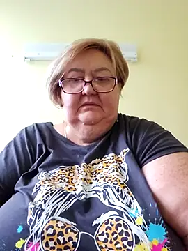 Awn290668 online show from October 5, 5:01 am