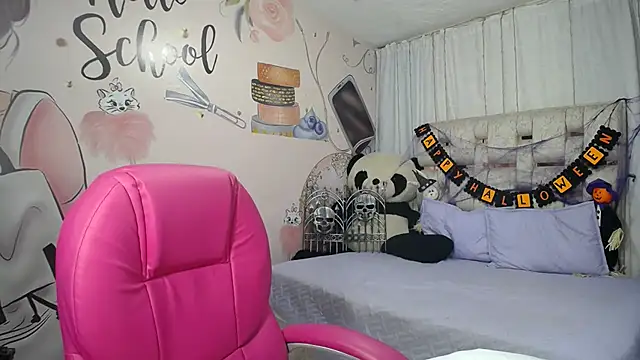 EMMA SWEETT1 online show from October 14, 6:32 pm