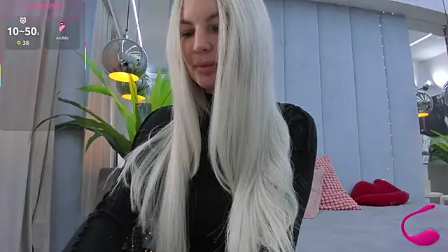 Jessy Jo online show from October 4, 7:03 am