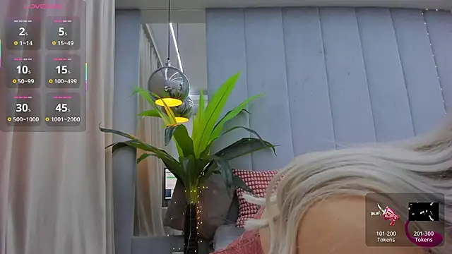 Jessy Jo online show from November 10, 7:03 am