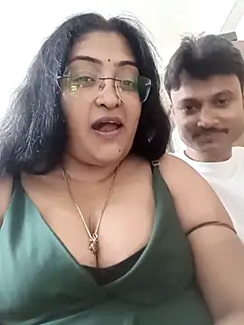 LAVERNIYA  online show from September 16, 12:02 pm