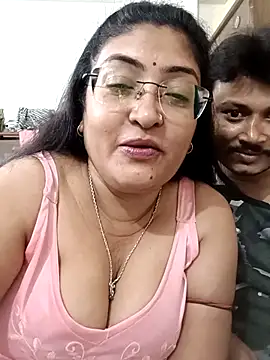 LAVERNIYA  online show from September 25, 8:50 pm