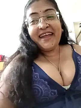 LAVERNIYA  online show from September 14, 7:34 pm