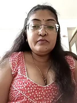 LAVERNIYA  online show from September 17, 3:43 pm