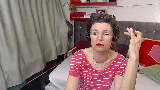 kellyterapy online show from March 26, 1:19 am