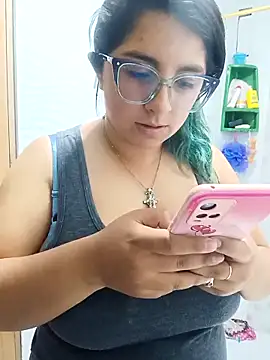  Angelinaandrade  online show from September 18, 1:04 am