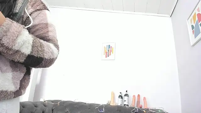 kaory azumi online show from December 1, 6:32 pm