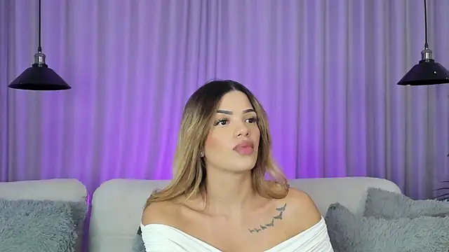 Ameliadickens online show from August 5, 8:26 pm
