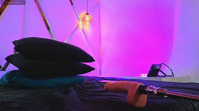 MarielQueenx online show from November 28, 6:38 am