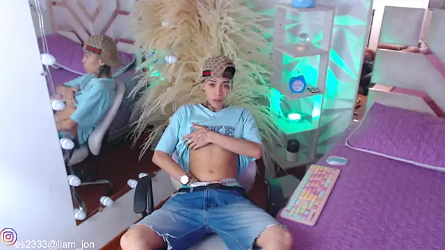 Jonesliam23 online show from September 16, 7:11 pm