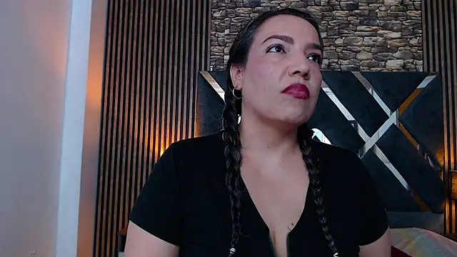 marie hss online show from September 22, 8:07 pm