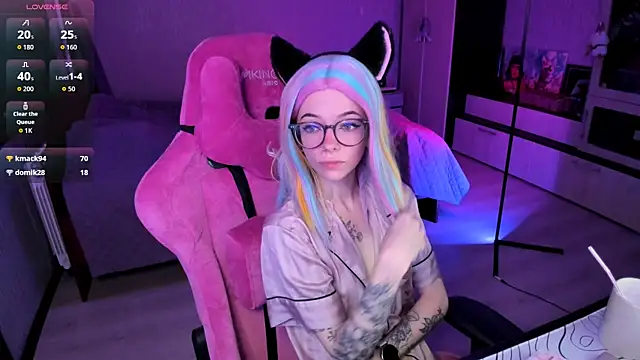 The love project online show from October 18, 11:06 pm