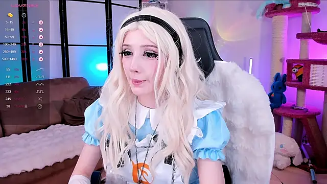 LilithLin online show from July 11, 3:34 pm