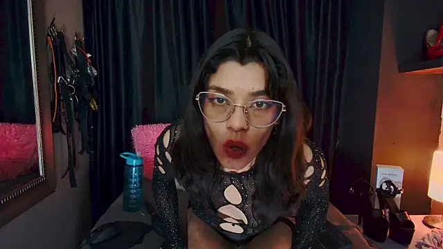 AvaLusty online show from January 6, 5:38 pm