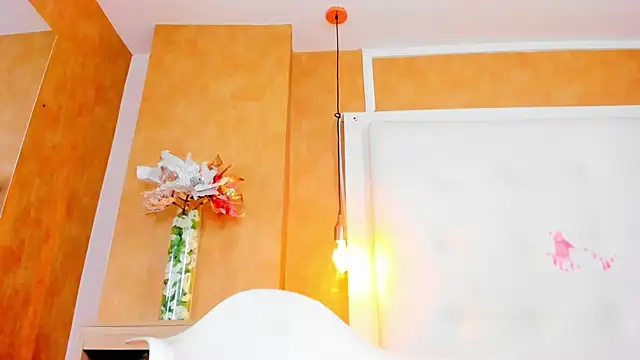 emilyadams0 online show from November 21, 9:28 pm