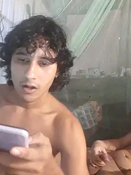 pedrodavid  online show from April 4, 9:46 pm