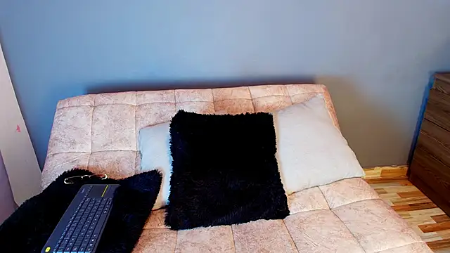 jade brunnette online show from September 15, 8:27 pm