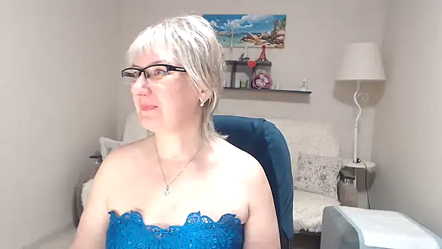 FleurMays online show from March 31, 7:52 am