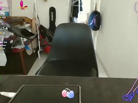 MakeMeCumAhh online show from February 18, 6:45 am