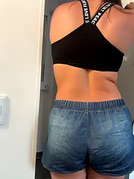 SofiaG  online show from September 27, 8:16 pm