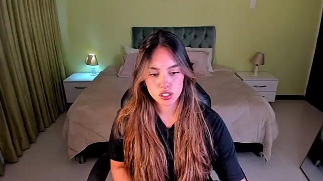  Charlotte evans 1 online show from June 9, 7:57 pm