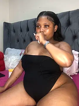 Anaelle24 online show from October 14, 9:45 am