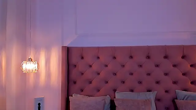 mia schwarz online show from September 26, 10:29 pm