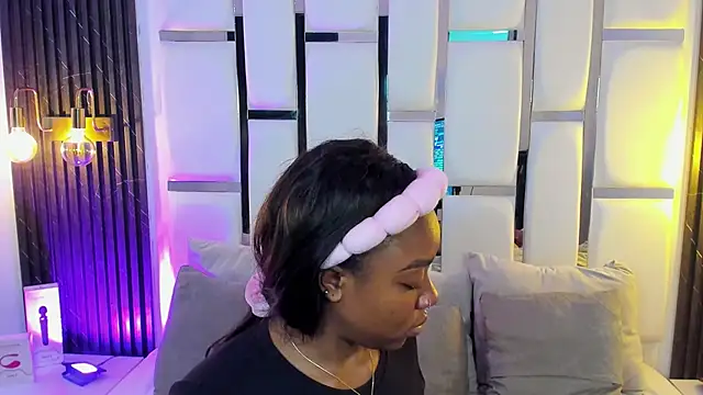 mia schwarz online show from October 22, 10:04 pm