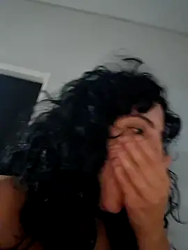 Sweet-diamondxxx online show from December 16, 2:17 am