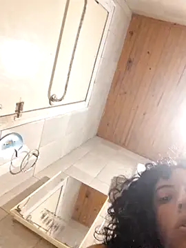 Sweet-diamondxxx online show from February 22, 12:28 pm