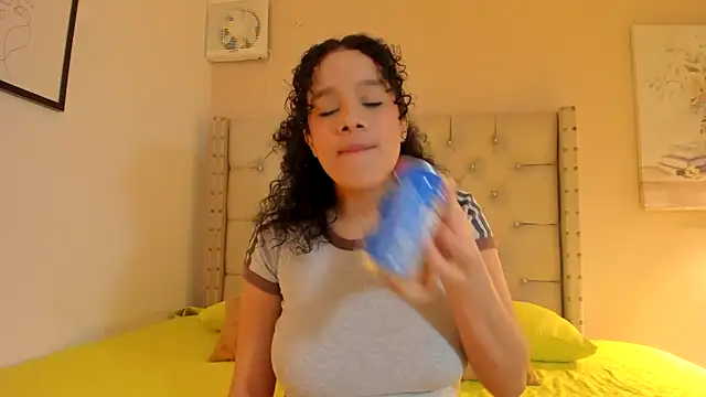 vanesasexyhot21 online show from March 11, 2:16 am