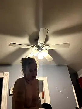 degiggxxx online show from September 28, 5:36 am