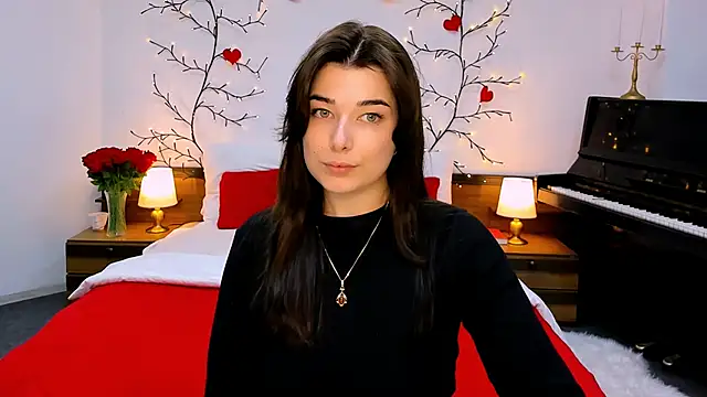  Sun Shy  online show from September 29, 1:05 pm