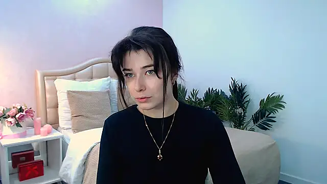  Sun Shy  online show from November 28, 8:12 pm