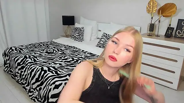shy  lady online show from June 26, 11:33 am