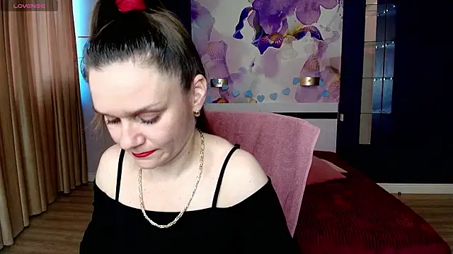 AriaGray online show from March 8, 8:07 am