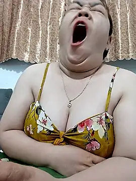 VyOanh2K online show from January 13, 4:00 pm