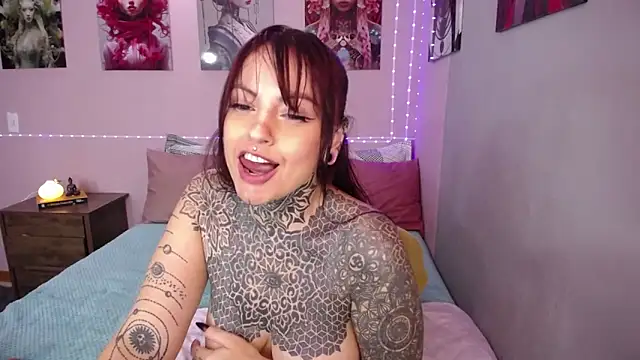 LolaRouse online show from September 16, 8:50 pm