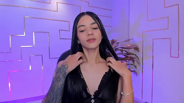 HannahJamesX online show from September 11, 6:08 pm