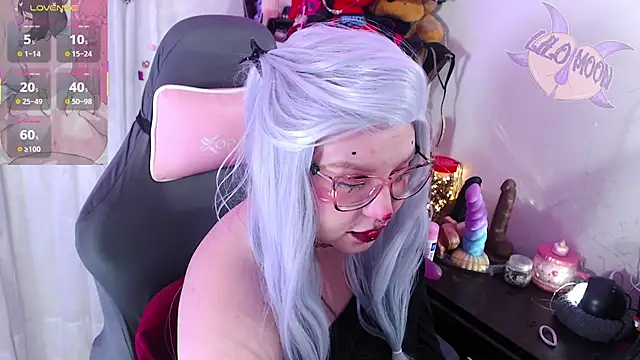 LiloMoon69 online show from October 17, 1:47 pm