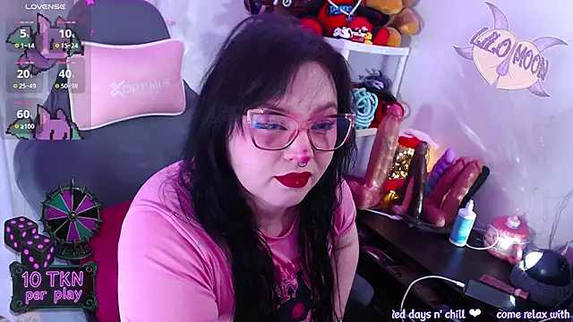 LiloMoon69 online show from November 29, 2:21 pm