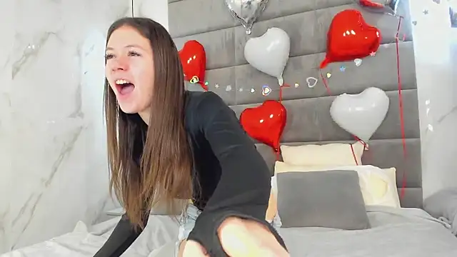 Nicole Charm online show from February 16, 12:10 am